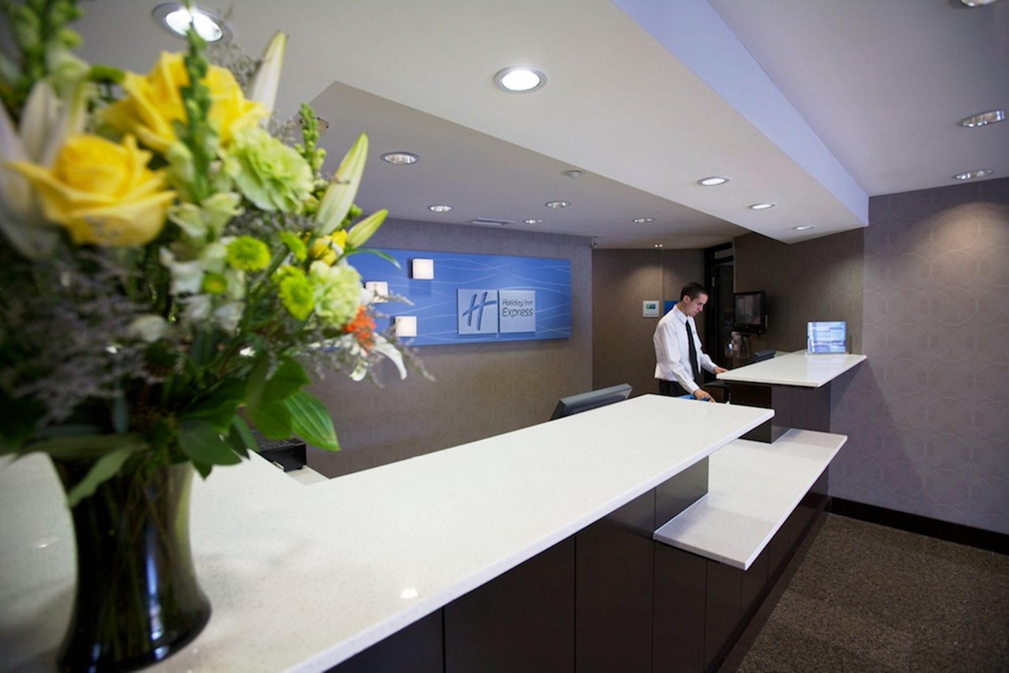 Holiday Inn Express San Diego Airport-Old Town By Ihg Eksteriør bilde